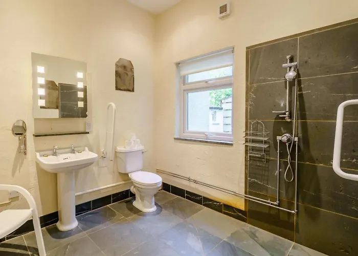 بيت للعطل 4 Bed In Hawkshead Oc-llh42 *